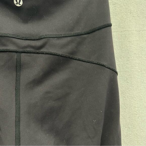 Lululemon In Movement 7/8 Tight *Everlux 25" in Solid Black size 6 - Picture 11 of 16